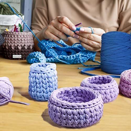 400g T-Shirt Elastic Fabric Crochet Cloth Yarn for DIY Knitting, 130 Yards Spaghetti Thick Knitting Yarn for Hand DIY Bag Basket Cushion Crocheting Projects Home Decor (Brown)