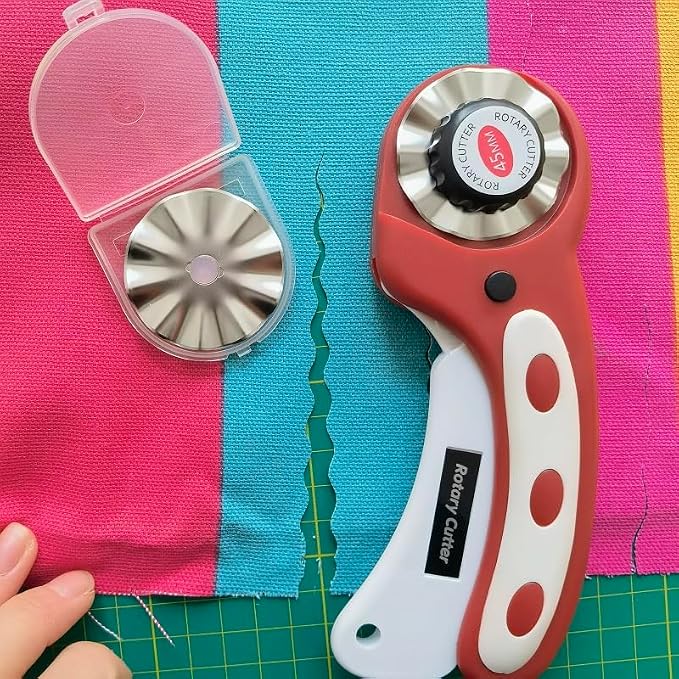 45mm Pinking Rotary Cutter Blades, Wavy Replacement Blade, Rotary Blades Refill 45mm,Fits Fiskars,OLFA,Martelli,Dremel,Truecut,DAFA,Paper Cutting Blades Refill for Quilting Scrapbooking Sewing,5 Pack