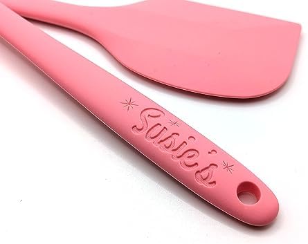 Customizable Silicone Spatula - Personalized Kitchen Tool for Unique Cooks - Heat-Resistant, Non-Stick, and Ergonomic - Your Name Embossed - Perfect Gift Idea (Pink)