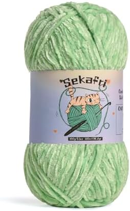 Fuzzy Chenille Yarn for Crocheting, Fluffy Amigurumi Crochet Yarn for DIY Craft/Hat/Shoes, (100g/197yds) Soft Velvet Baby Blanket Yarn（Light Green）
