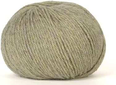 100% Baby Alpaca Yarn for Knitting & Crocheting - Set of 2 Skeins of Premium Yarn DK - Lightweight, Hypoallergenic & Thermal Peru Made - Ideal for Delicate Projects (M723 - Moss Green)