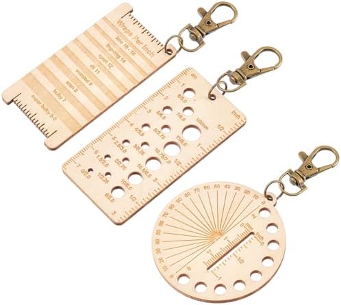BENECREAT 3Pcs Mini Wooden Knitting Needle Gauge Keychains, Yarn Wrap Guide Board Knitting Tool, Embroidery Floss Organizer Card, Multifunctional Ruler with Alloy Clasp for Crochet DIY Sewing