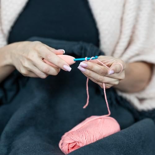 Ergonomic Crochet Hook Grip for 4.5mm–6.5mm, Hooks Comfortable NBR Cushion for Arthritis Relief, Non-Slip Crochet Hook Grips Removable, Crochet Hooks Ergonomic for All Ages