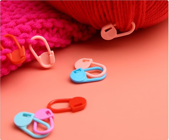 130Pcs Standard & Large Jumbo Locking Stitch Markers for Crocheting Knitting,Plastic Safety Pin Yarn Crochet Hooks Stitch Marker,Crochet Markers Clips Row Stitch Counter 2 Sizes (Assorted Color)