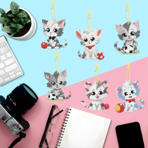 Masendp 8 Pieces Diamond Painting Keychain Animal Style Diamond Art Jewelry Double Sided 5D Diamond Painting Kit for Beginners Adult DIY Art Craft Gifts Home Decor (Football & Cat)