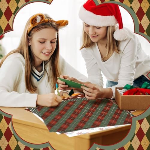 HunnmingRe 20 Pcs 10''x10'' Christmas Woodland Quilting Fabric Square Vintage Plaid Precut Quilted Fabric Bundle Reindeer Poinsettia Patchwork Supplies for Winter Handmade DIY Craft Sewing Material