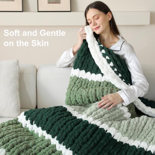 Chunky Yarn for Hand Knitting, #10 Chunky Blanket Chenille Yarn, Large Bulky Thick Jumbo Yarn, Super Chunky Knit Yarn for Crocheting, 8 Skein (8 oz 22 yds Each Skein), White & Multi Green