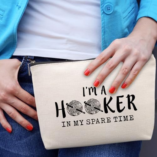 Funny Crochet Gifts for Crochet Lovers Funny Crochet Makeup Bag, Crochet Knitting Gifts for Christmas, Friendship & Birthday Gifts for Women, Mom, Sister, Travel Cosmetic Bag