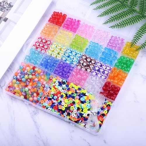BBita 2480pcs Acrylic Bear Polymer Clay Beads Charms for Bracelets Making Kit Cute Fun Charms Beads Friendship Bracelet Making DIY Arts Crafts Birthday Gifts Toys for Kids Girls