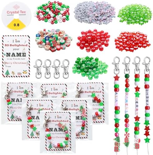 Tuhangcc 823 Pcs DIY Keychain Making Kit，Adjustable Letter Alphabet Beads Strings,Keychain Christmas Colors Pony Beads, 16 Charm Cards with Lobster Clasps & Strings for Christmas Favors