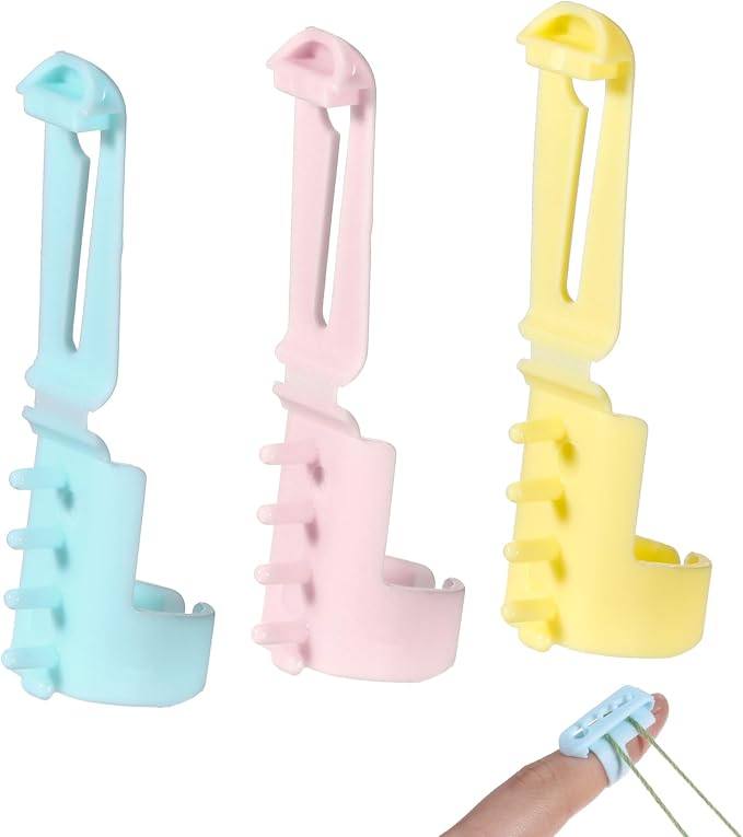 YQQYG 3PCS Yarn Guide Ring for Crocheting, Plastic Yarn Guide Ring Crocheting Knitting Tool, Adjustable Crafts Accessories (Pink, Blue and Yellow)