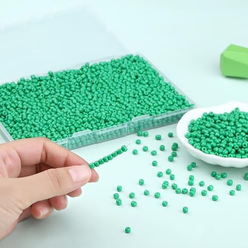 ZHIYUXI 3000Pcs 4mm Green Glass Seed Beads for Jewelry Making