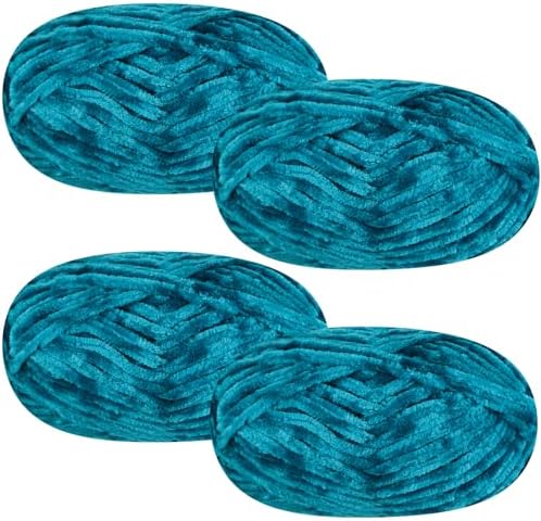 4 PCS 400g Soft Chenille Velvet Yarn for Crocheting,Fluffy Warm Yarn for Knitting and Crochet DIY Craft Blanket Bag Hat Scarve Clothe Gloves Slippers Doll（Dark Green）