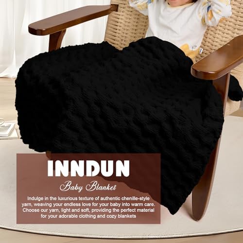 Black Chunky Chenille Yarn, #6 Super Bulky, 28 oz/576 Yards