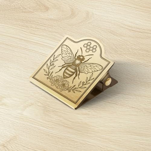 ANATTASOUL Bee Wreath Travel Journal Clip for DIY Use