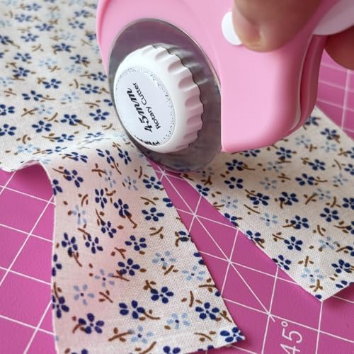 45mm Rotary Cutter and Mat Set, Fabric Cutter Wheel and 12x18 Inch Self Healing Sewing Cutting Mat, Fabric Rotary Cutter with 5pcs Rotary Blades for Quilting Patchworking Crafts, Pink