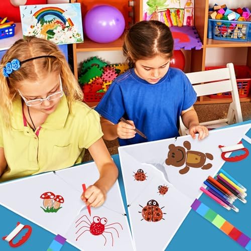 Libima 100 Pcs DIY Blank Kites for Kids Bulk Large Kite Making Kit Easy to Fly Set Party with Watercolor Pens and String Decorating Coloring Party Set for Craft Outdoor Games (Triangle)