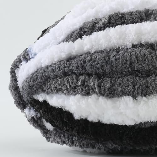 Chunky Yarn for Hand Knitting, No7 Thick Yarn, 250Grams 32Yards, Pack of 4, Perfect for Knitters and Crafters (Panda)