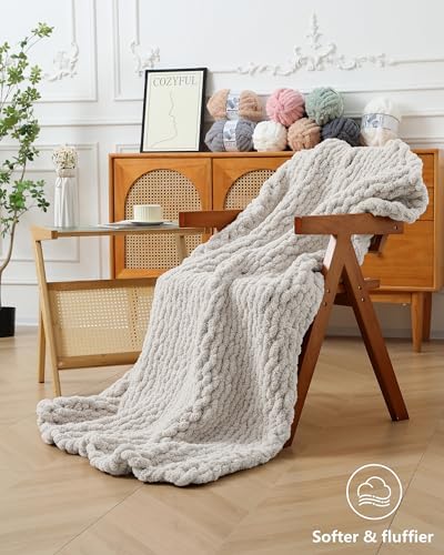 Cozyful Chunky Yarn for Hand Knitting, #9 Thick Jumbo Big Chunky Yarn for Crocheting, Super Chunky Knit Blanket Yarns, Large Chunky Chenille Yarns, 8 Pack (30 yds 8 oz Each Skein), Beige White