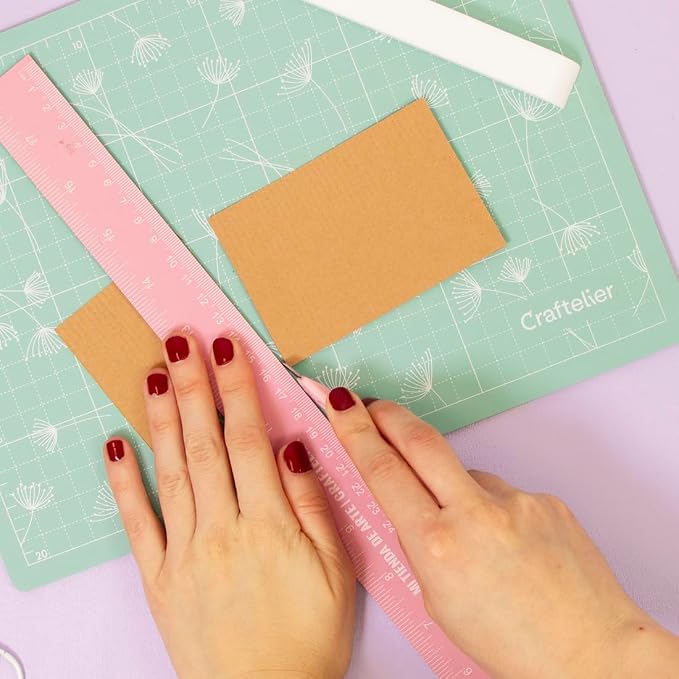 Craftelier - Self Healing Cutting Mat Portable A4 Cutting Board for Crafts and Sewing | Grid and Anti-slip Surface | Size 28 x 20 cm) 8 x 12