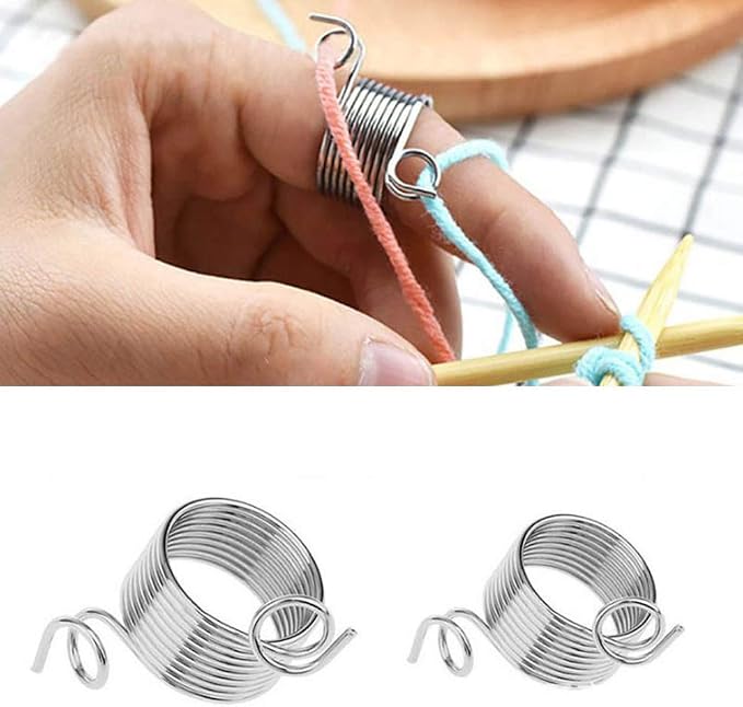 Yarn Guide Knitting Thimble, 2 Piece 2 Size Stainless Steel Coiled Knitting Thimble Finger Ring for Knitting Crafts Accessories Tool