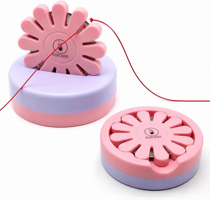 Sizobi Pink Magnetic Pin Holder with Thread Cutter, Blade Saver