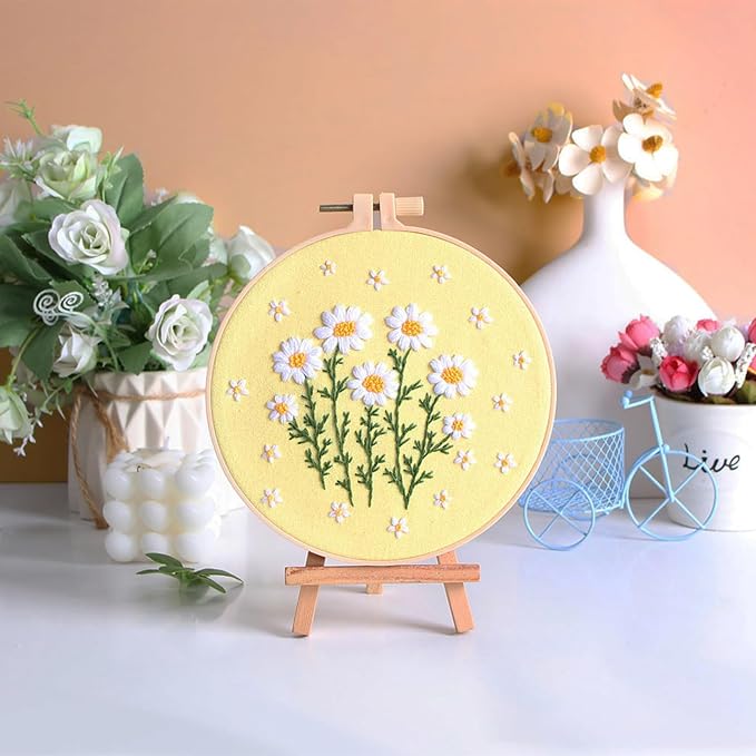 Louise Maelys Daisy Flower Embroidery Kit for Beginners, Floral Pattern | Complete Set Cross Stitch Kits Includes Hoop, Threads, Needles and Guide. Create Floral Crafts with DIY Needlepoint Kit