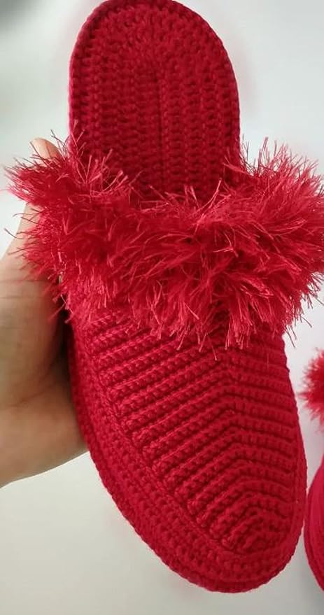 Eyelash Fun Fur Yarn Premium 100% Polyester 164 Yds (150 Mt), 3.53 Oz (100 Gr) Colorful Crochet Yarn Dıy Hand Knitting. (Red, 1 Skein)