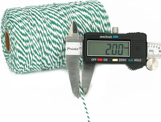 jijAcraft Green and White Twine, 656 Feet Christmas Bakers Twine, 2MM Heavy Duty Packing String for DIY Crafts, Christmas Decoration, Gift Wrapping