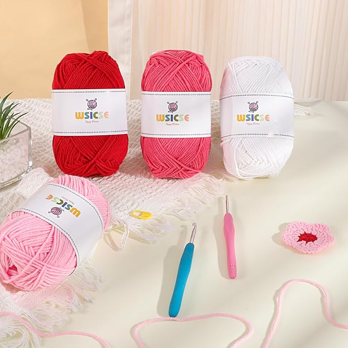 4 Pack Crochet Yarn, 560 Yard Soft Pink Yarn for Hand Knitting Decor Gifts | 60% Cotton, 40% Polyester, 4 x 50G Skeins, for Crochet and Knitting, Soft, Durable, for 3-4 mm Needles, 2-3 mm Crochet Hooks