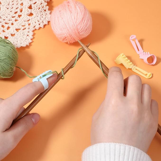 YQQYG 3PCS Yarn Guide Ring for Crocheting, Plastic Yarn Guide Ring Crocheting Knitting Tool, Adjustable Crafts Accessories (Pink, Blue and Yellow)