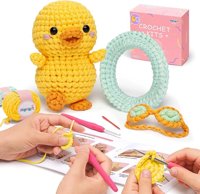 Mewaii Summer Duck Crochet Kit for Beginners, 40% Extra Yarn | Video Tutorial, Pre-Started Piece, Gift Box, Level 1 Starter Kit, Family Craft for Adults, Kids & Beginners
