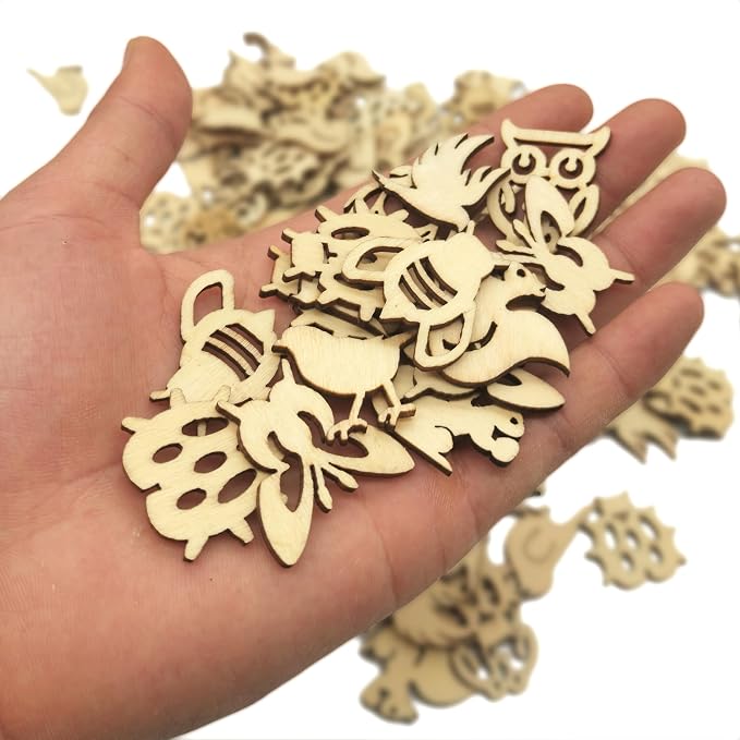 DIYOMR 200Pcs Hollow Wood Pieces Unfinished Wooden Vintage Embellishments Decorative Accessories for Graffiti Home Decor DIY Scrapbooking Handmade Crafts (Animals)