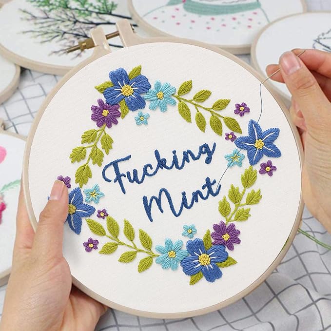 Louise Maelys Funny Flower Wreath Embroidery Kit for Beginners and Adults | DIY Needlepoint Kit with Pre-Printed Fabric, Hoop, Threads, Needles and Guide. Cross Stitch Kits for Floral Crafts