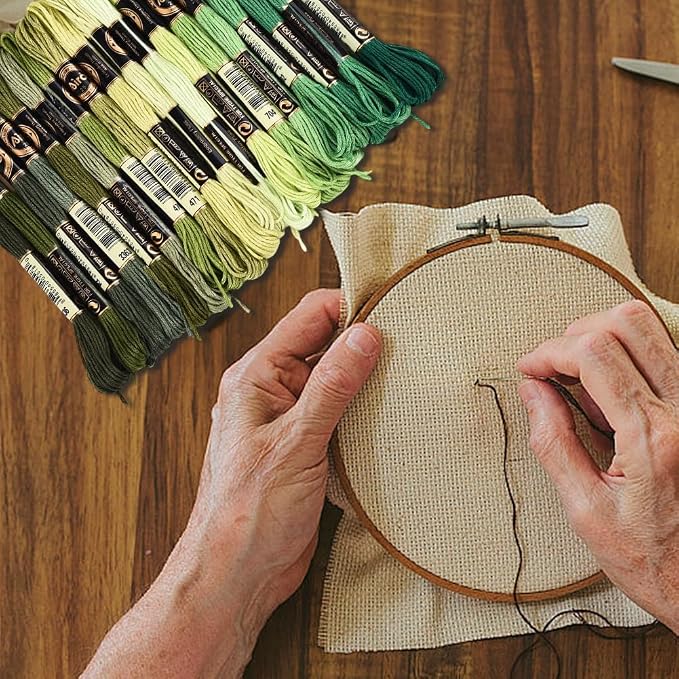 18 Skeins 6 Strands Green Cross Stitch Thread Variegated Gradient Embroidery Floss Polyester Friendship Bracelet String Yarn Threads Bulk for Hand Sewing Bracelets Needlecraft DIY Stitching