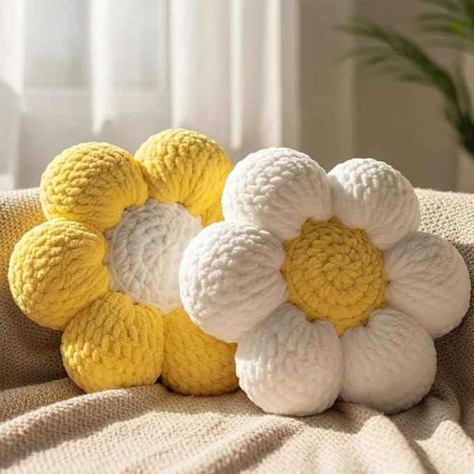 2 * 3.5Oz Soft Velvet Yarn Chenille Yarn for Crocheting and Knitting – Light Bulky (93 Yards/100g) - Microfiber Polyester - Yarn for Blanket Amigurumi Weaving Crafts (Sand Beige, 2 Pack)