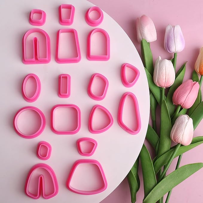 18 pcs Polymer Clay Cutters, Clay Cutters for Polymer Clay Jewelry, Basic Polymer Clay Cutters, Clay Earrings Cutters，Comfortable Earring Cutter，Christmas Tools 3D Printer Spring mom cortadores