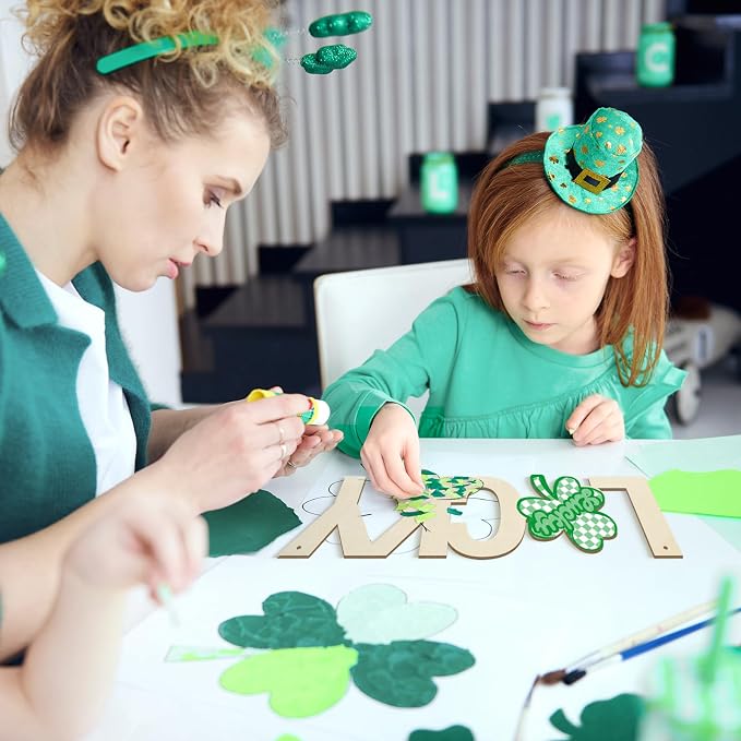 Large Size 7inch Wooden Lucky Ornaments to Paint, Wooden Shamrock St. Patrick's Day Cutouts DIY Blank Unfinished Round Spring Irish Wood Discs Ornament for Crafts Hanging Decorations 10PCS