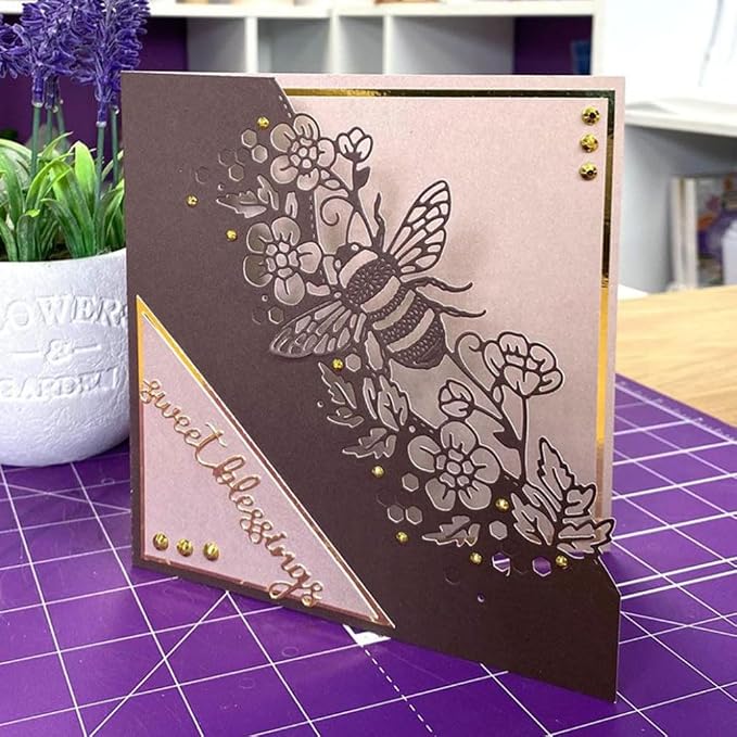Scrapbooking Die-Cuts, Strips Frame Metal Cutting Dies for Card Making, Paper Craft Punch Template, Background Embossing Stencils, DIY Album Décor (Bee Lace-8x15.7cm)
