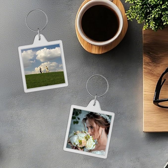 REDANHA 12pcs Acrylic Photo Frame Keychain Holder 2 x 3 In Picture Insert Blank Keyring Clear Picture Holder for DIY Craft