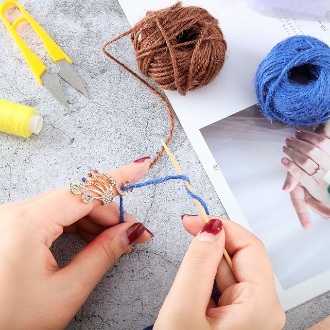 Willbond 8 Pcs Yarn Guide Finger Holder Set