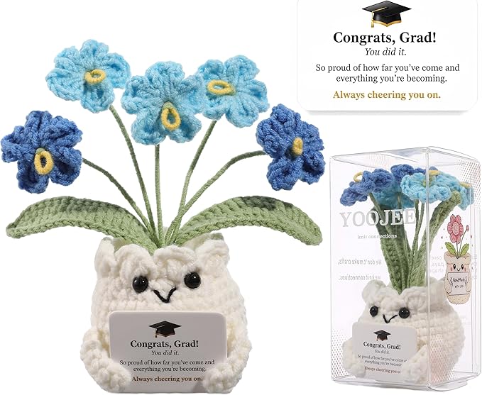 Crochet Forget Me Not Graduation Gift – Class of 2026 Blue Flowers with Card “Congrats, Grad! You Did It.”, Meaningful Gift for Student, Senior, Keepsake Desk Decor