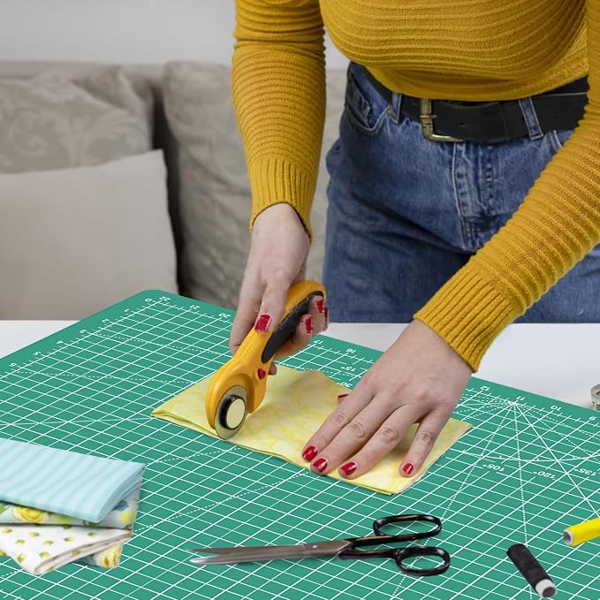 Headley Tools Thickened 18 x 24 Inch Self Healing Sewing Cutting Mat, A2 Rotary Cutting Sewing Mat for Crafts, Double Sided 5-Ply Table Cutting Board for Fabric Quilting Leather Hobby, (Green)