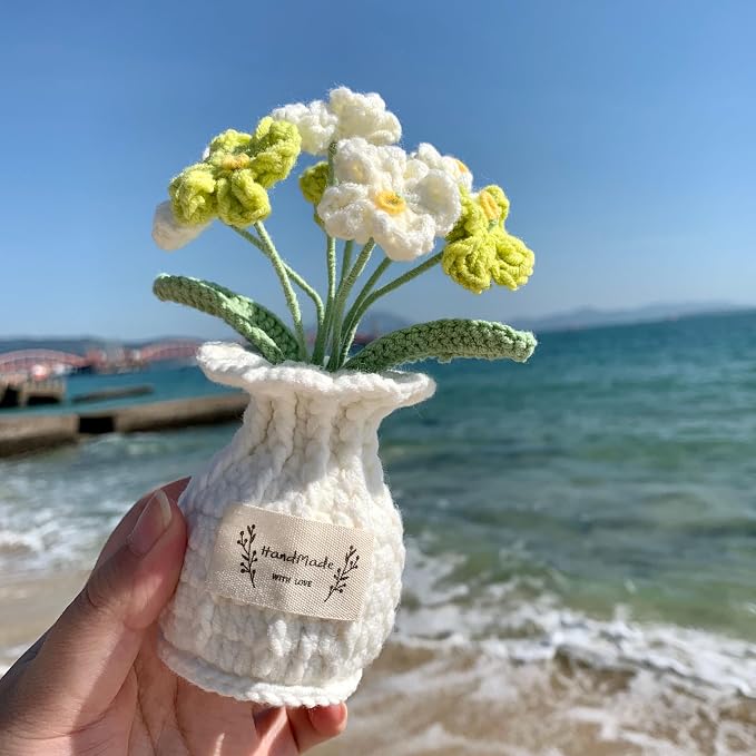 Forget-Me-Not Crochet Flower Potted Plant – Handmade Desk Decor, 7 Bloom Crochet Flowers in Fresh Green Shades