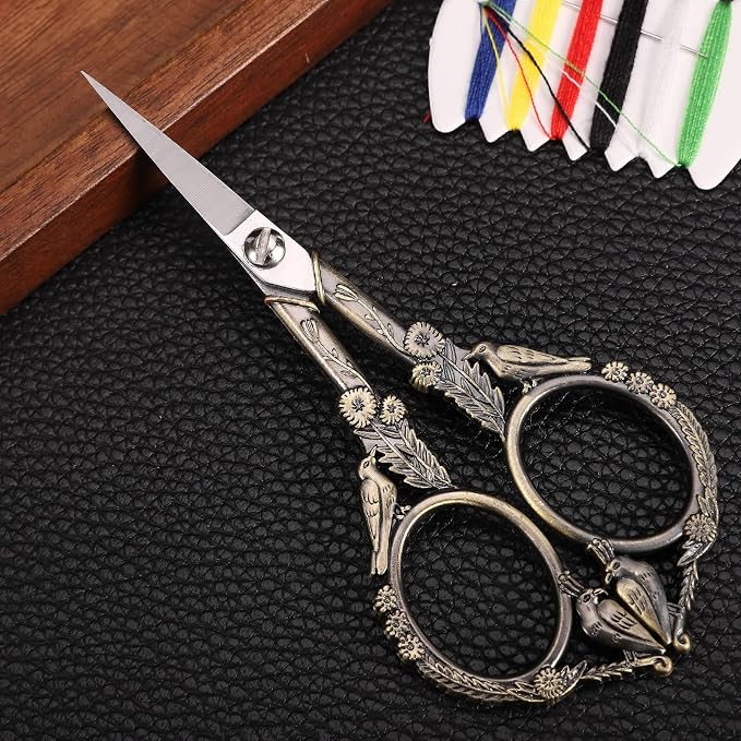 YOUGUOM Small Sewing Scissors, All Purpose Little Shears | Sharp Tip for Craft, Embroidery, Needlework, Artwork, Cross Stitch, Thread, Yarn, Detail Paper Cutting, 4.6in, Mini Bird