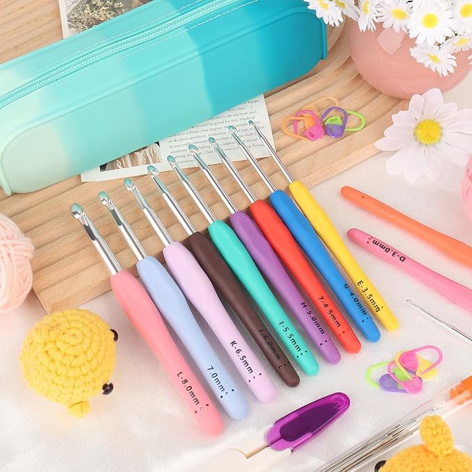 Coopay Crochet Hooks Set with Case, 12 Size Crochet Needles for Crocheting | Smooth & Ergonomic Extra Long Croche Hook for Beginner Adult Arthritic Hands,2mm(B)-8mm(L),Great DIY Craft Christmas Gift