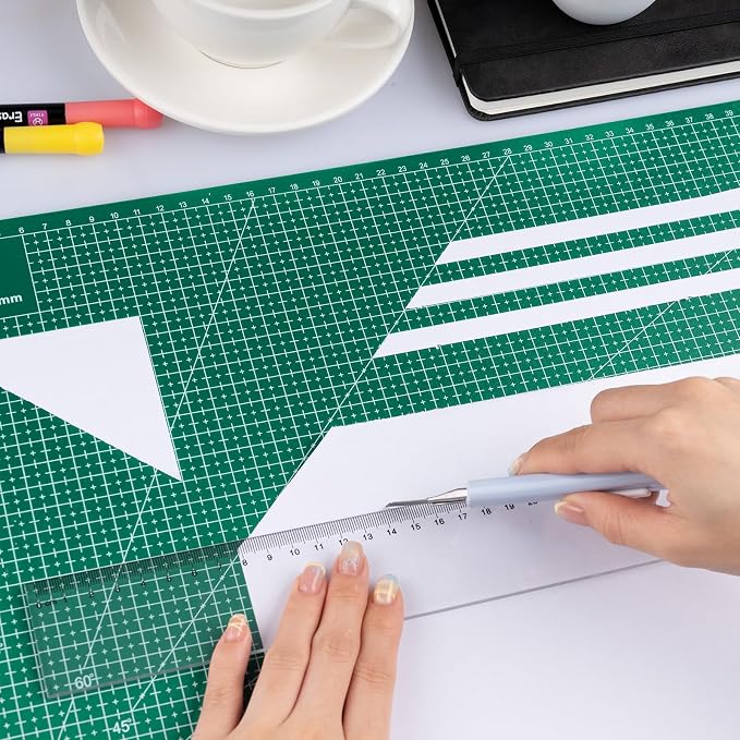 2 Pcs Large Cutting Mat Self Healing,Double Sided,Grid Line And Angles Help To Cut Precisely,Craft Mats for Scrapbooking, Quilting, Sewing and All Arts,Non Slip & Easy Clean ((A3 & A4 Green)