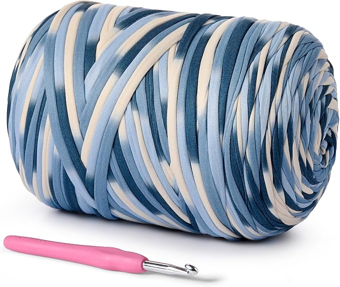 800g T-Shirt Crochet Yarn for Crocheting Crafts/Bags/Basket/Coaster,Hand Knitting Tshirt Yarn for Crochet,228yds T Shirt Yarns with High Elastic Thick Yarns Polyester Fabric (Blue-White)