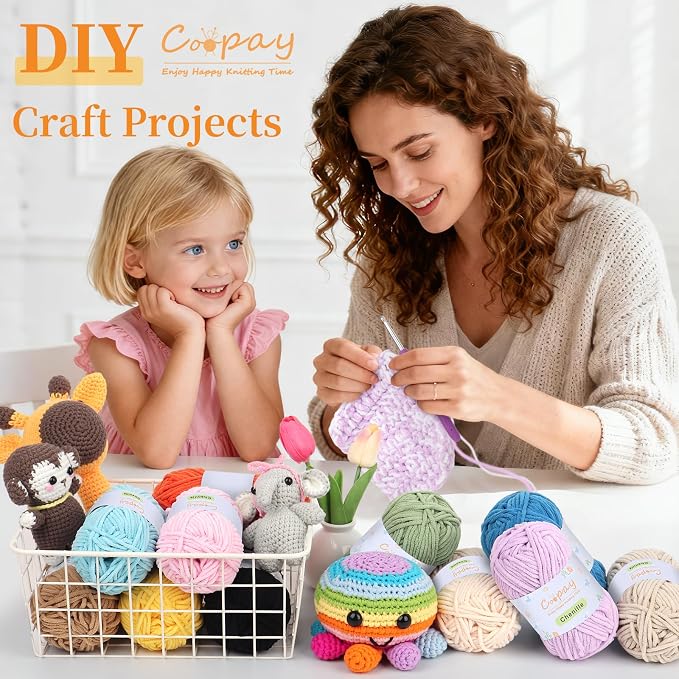 Coopay Chenille Yarn for Crochet, Medium Weight Yarn CYC #4, Black | Crochet Yarn Set - 400g Total, Soft Velvet Yarn for Colorful Crafts, Blankets, Plush Dolls, Decorative Handmade Works