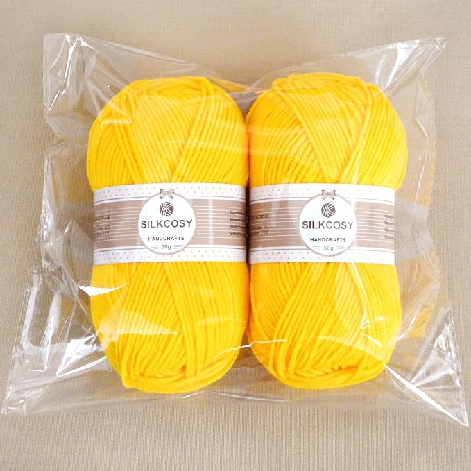 2 Pcs Crochet Yarn, Feels Soft 280 Yards Assorted Colors 4ply Acrylic Yarn,Yarn for Crochet & Hand Knitting-Milky White